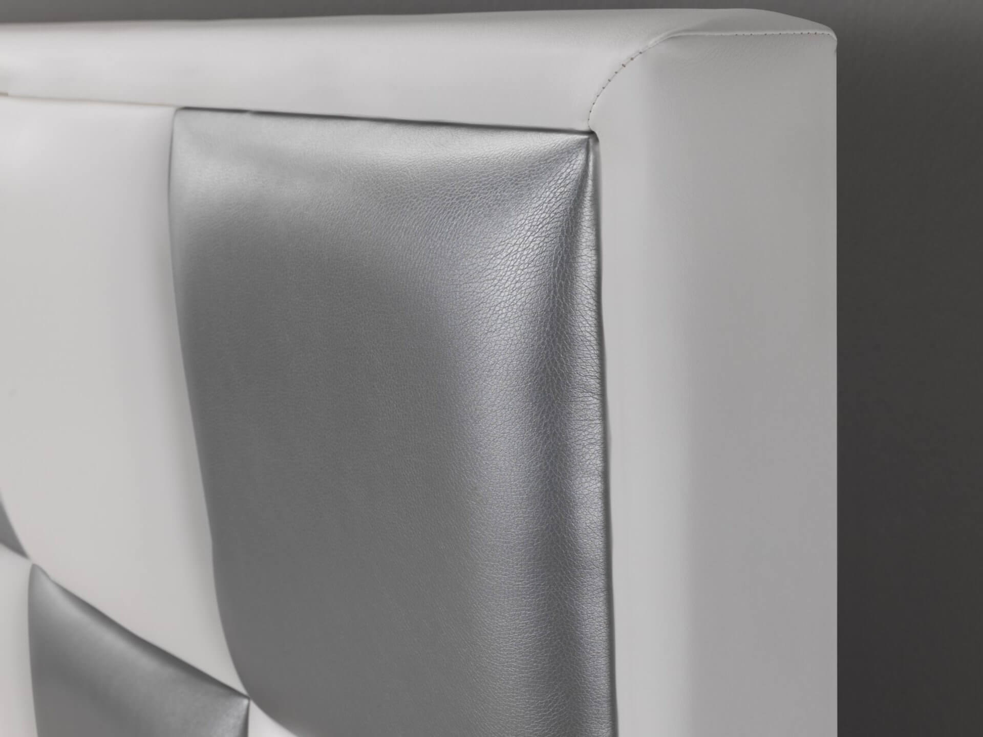 testata letto in pelle