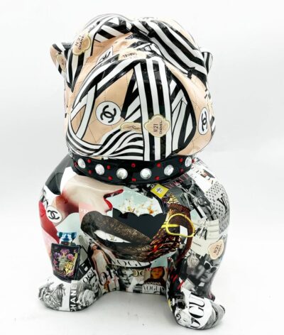 scultura in resina cane chanel